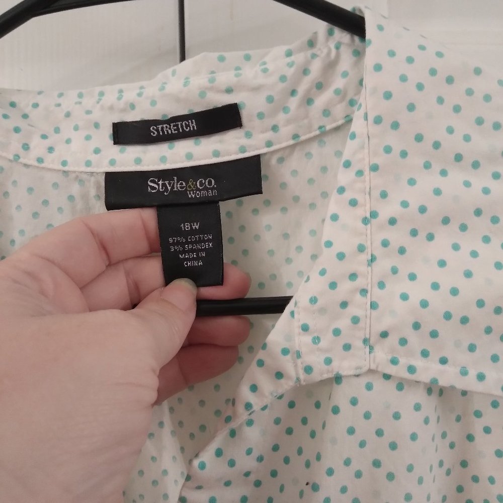 White button up with Teal dots